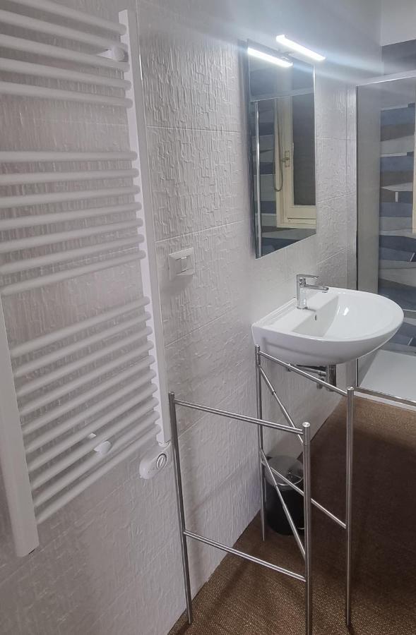 Matera Like Home - Rooms - Via Del Corso מראה חיצוני תמונה