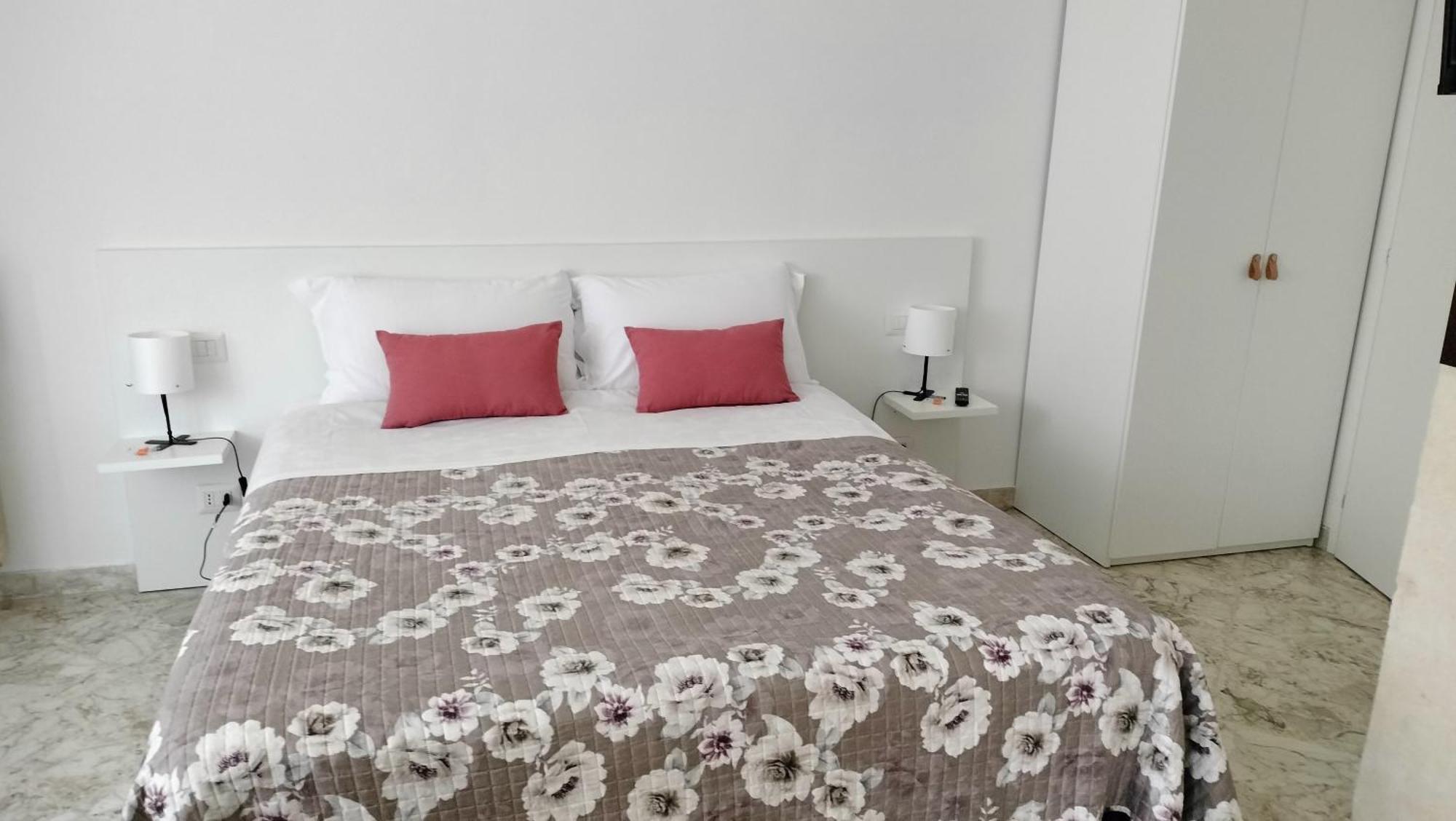 Matera Like Home - Rooms - Via Del Corso מראה חיצוני תמונה